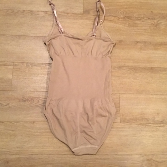 Women’s Ribbed Round Neck Tummy Control Brief Bodysuit Shapewear - Picture 7 of 9